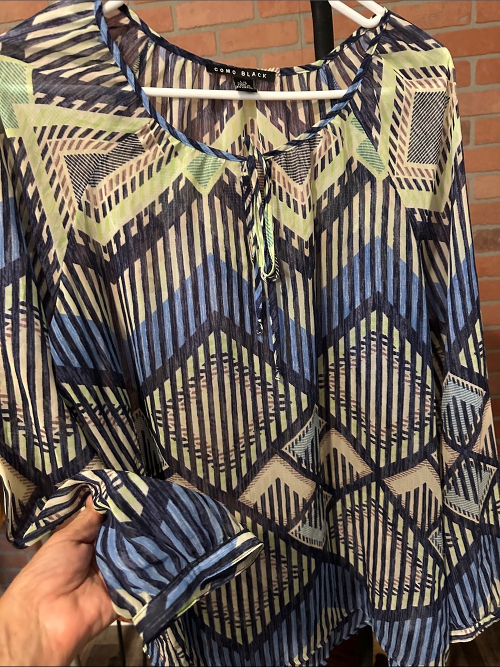 Como Black Navy, Cream & Light Green Geometric Tunic Top